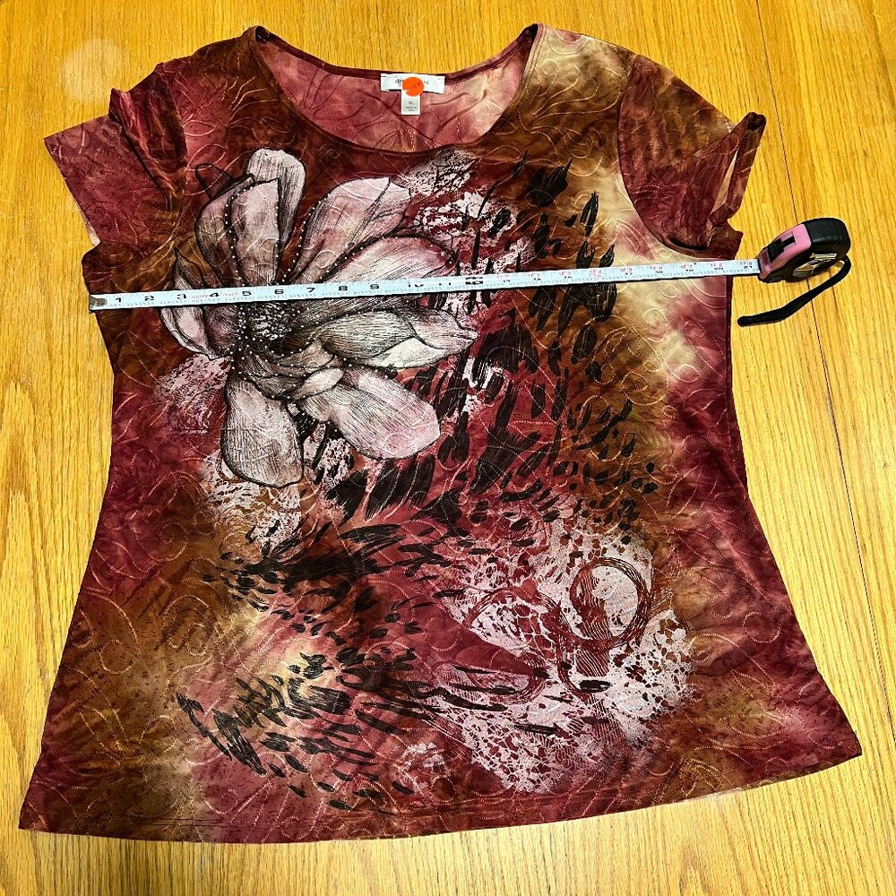 Dressbarn XL Vibrant Floral Embossed Tee | Sunset Red Orange Short Sleeve Top - Picture 7 of 11
